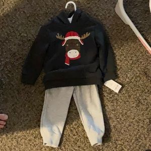 Toddler Carters 18m matching sweatshirt and pant set. New with tags
